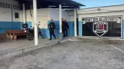 Dentista é presa suspeita de levar celulares e drogas para presídio na PB