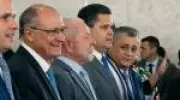 Desconforto entre Lula e Alcolumbre marca posse de Nunes Marques no TSE