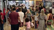 Dia das Mães 2025: vendas na Baixada Santista devem crescer 10%