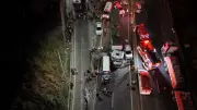 Engavetamento com 8 veículos mata pais e fere crianças na BR-101