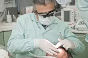 Estudo associa dentes naturais à independência na terceira idade
