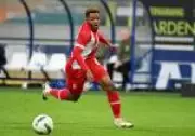 Ex-promessa do futebol inglês morre aos 21 anos na Nigéria
