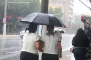 Frente fria chega à Baixada Santista com ressaca e chuvas intensas