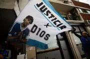 Gianinna Maradona afirma que existia um plano para controlar o pai