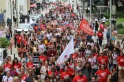 Greve em Florianópolis: prefeitura demite cerca de 150 temporários da educação