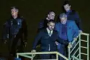 Histórico desafia vaticínio de Flávio Bolsonaro sobre Lula
