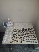 Homem de 25 anos preso por tráfico de drogas e cobrança ilegal a turistas em Paraty