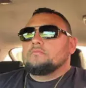 Homem morre após bater carro em poste e placa na BR-304 em Macaíba