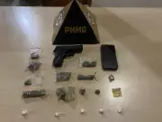 Homem é preso com airsoft e drogas após ameaçar ex-companheira em Lajinha