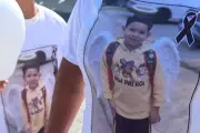 Homenagem e pedido de justiça por menino de 8 anos morto em Cubatão