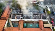 Incêndio destrói prédio tombado da Escola Prada e deixa 320 alunos sem aulas em Limeira