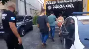 Influenciadora e ex-marido presos por estupro dos próprios filhos no RJ