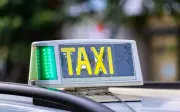 Lei no DF permite transferência de licença de táxi para familiares e terceiros