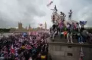 Marchas de extrema direita e pró-Palestina geram tensão em Londres