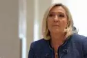 Marine Le Pen rebate críticas de Mbappé sobre extrema direita na França