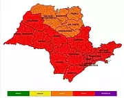 Massa de ar frio derruba temperaturas e altera o tempo no interior de SP