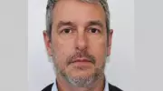 Médico reage a prisão e atira contra PM em operação contra atestados falsos em SC