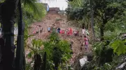 Mãe e bebê de 6 meses morrem em deslizamento de barreira em Olinda