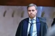 Mendonça diverge e vota para manter lei sobre gênero nas escolas do ES
