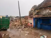 Mercadinho desaba no Pilar, Centro do Recife, durante chuvas fortes