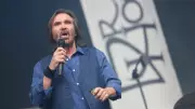 Morre Dennis Locorriere, fundador do Dr. Hook, aos 76 anos