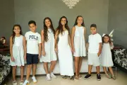 Paranaense mãe de quatro adota mais três crianças e amplia família