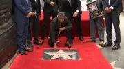 Paulinho da Costa é 1º brasileiro a receber estrela na Calçada da Fama