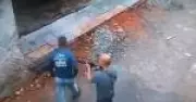 Policiais invadem depósito da prefeitura do Rio e recuperam carro à força