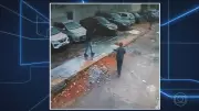 Policiais invadem estacionamento da prefeitura e retiram viatura apreendida no RJ