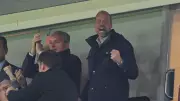 Príncipe William vibra com vitória do Aston Villa no Villa Park