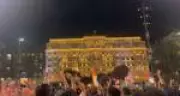 Protesto político em hotel de Shakira antes de show em Copacabana