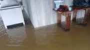 Rio transborda em Tartarugalzinho; cidade alagada e famílias desalojadas