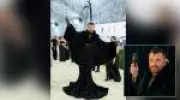 Sam Smith brilha no Met Gala com visual de Malévola e ventilador