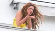 Show de Shakira no Rio atrai fãs do Vale; relembre apresentação em Taubaté em 1997