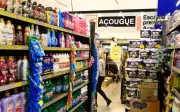 Supermercados em Goiás não abrem no 1º de maio por falta de acordo coletivo