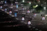 Turista paulista pede shows só de divas pop ao prefeito do Rio