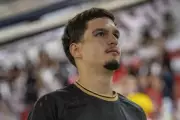 Universitário cego por bala de borracha no Maracanã presta depoimento