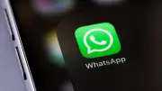 WhatsApp integra design Liquid Glass do iOS 26 em iPhones