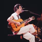 Zé Ibarra grava primeiro álbum audiovisual ao vivo no Rio em junho