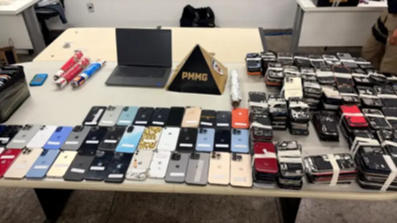 500 celulares furtados são encontrados em shopping popular no Centro de BH
