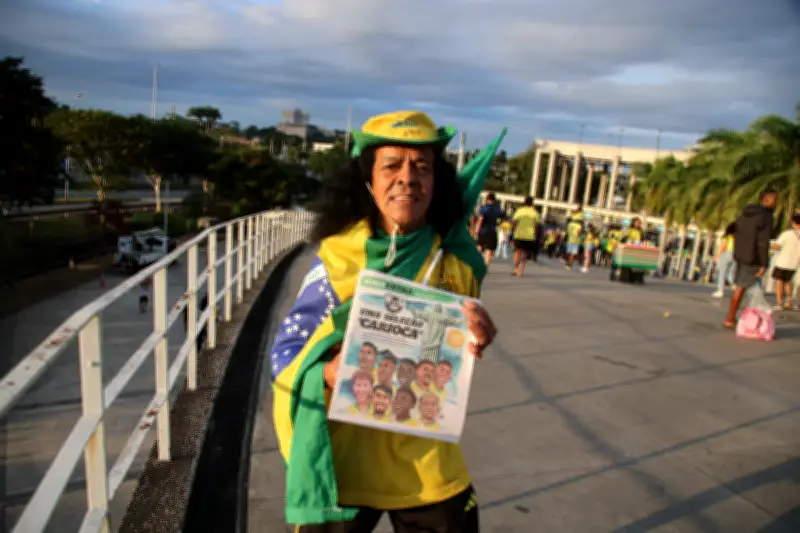 70 mil torcedores no Maracanã na despedida da seleção antes da Copa