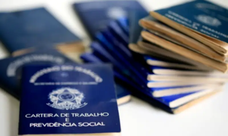 71% dos trabalhadores brasileiros não veem risco de demissão, diz Datafolha