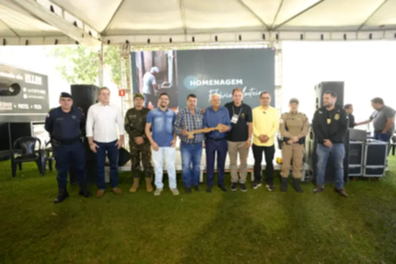 8ª ExpoMóveis Rústicos atrai 23 mil visitantes e impulsiona economia de Passos