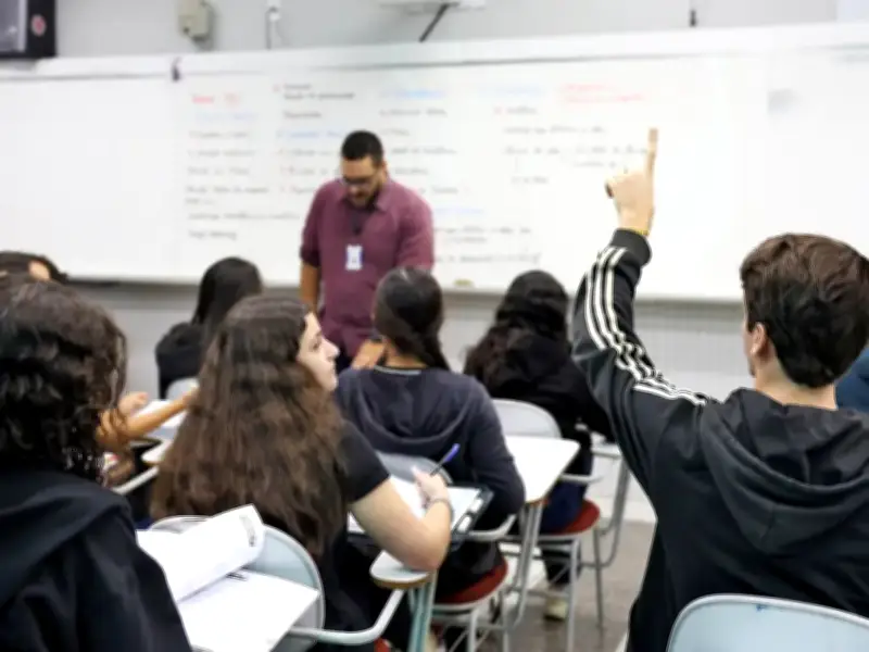 94% dos professores de matemática veem sentido na profissão, aponta estudo