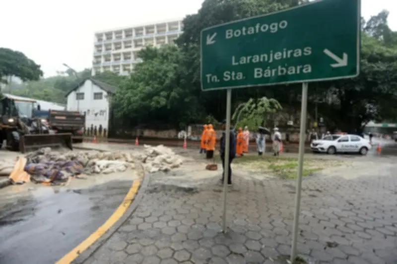 Acidente fatal em Botafogo: especialistas criticam lentidão da prefeitura do Rio