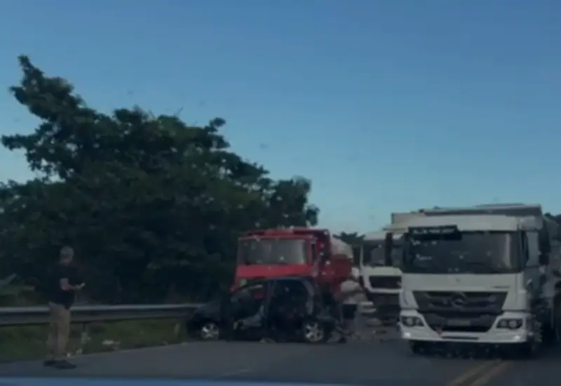 Acidente na BR-235 deixa um morto e dois feridos em Socorro
