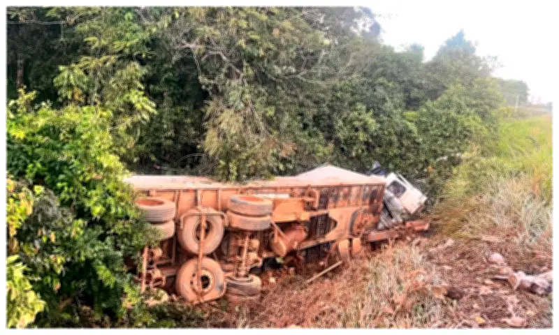 Acidente na BR-319 em Humaitá mata duas pessoas