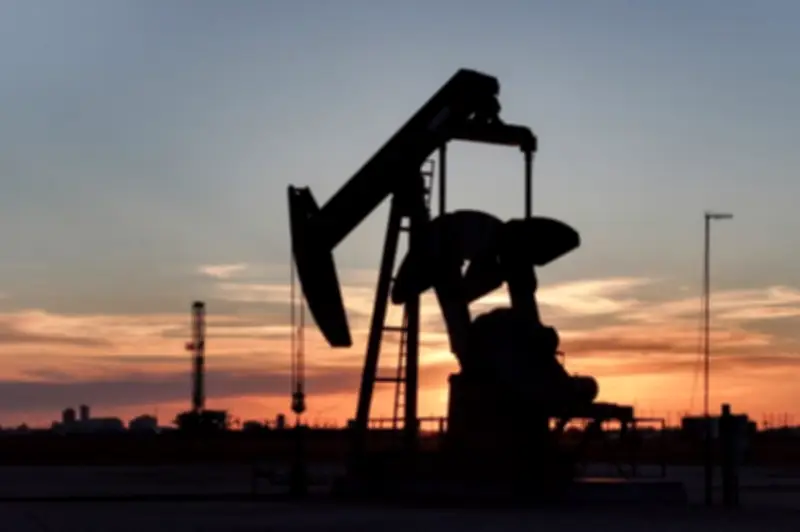Acordo EUA-Irã: petróleo em queda e impactos na economia global