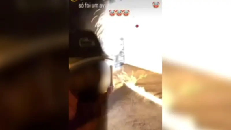 Adolescente ataca base da PM com fogos e publica 'só foi um aviso'