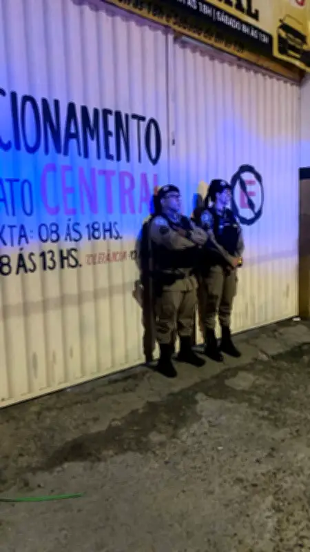 Advogada morta a tiros em estacionamento; ex-marido é suspeito